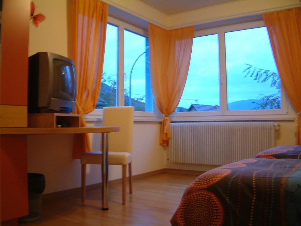 La Maison Bleue Bed & Breakfast Dieffenbach-au-Val Room photo